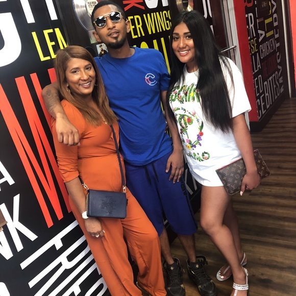 Meet your Posher, Jennifer - Picture 4 of 7